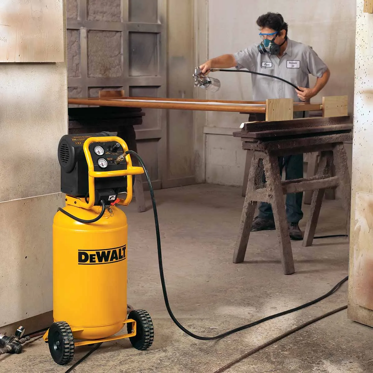 DEWALT 15 gal, 200 PSI Workshop Compressor